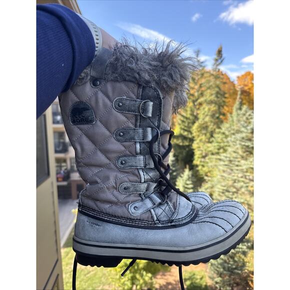Sorel Tofino Waterproof Winter Snow Boots Womens Size 8 EUR 40 Gray Waxed Canvas - Picture 1 of 16